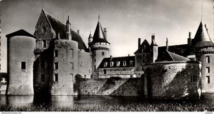 CPSM Sully Sur Loire Le Chateau Feodal