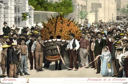 CPA Tarascon Procession de la Tarascon