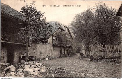 74 - THOLLON -- Intérieur du Village