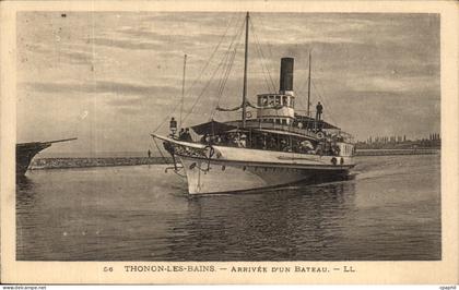 CPA Thonon Les Bains Arrivee D'un Bateau