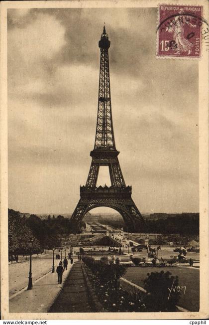 CPA Paris La Tour Eiffel