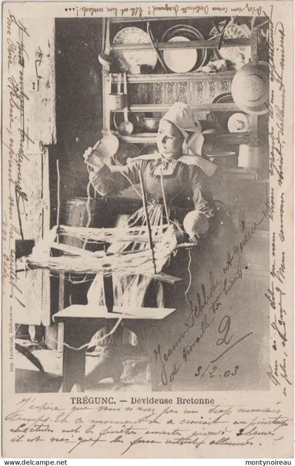 Finistère :  TREGUNC :  dévideuse  bretonne