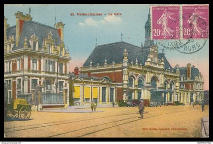 * VALENCIENNES - La Gare - Attelage - Animée - Colorisée - 43 - Edit. LEGRAND - Vers Bruay sur Escaut (59) - 1933