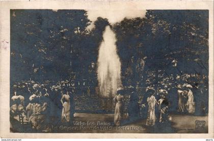 CPA VALS-les-BAINS Le Geyser Parc de VALS-Précieuse (660814)