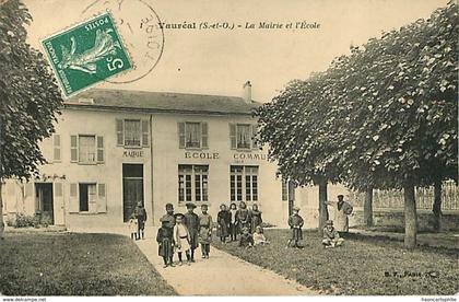 95 ; Vaureal  la mairie et l'école