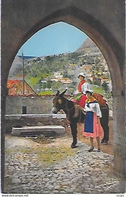 CPA Vence Vieille Porte Provençale et Paysannes