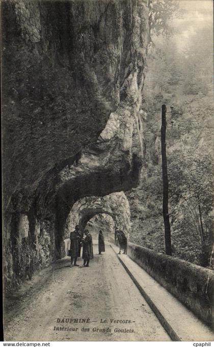 CPA Dauphine Le Vercors Interieur des Grands Goulets