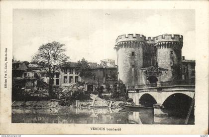 Verdun CPA Bombarde