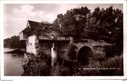 CPSM Vernon Le vieux pont