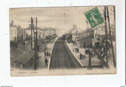 VERNON LA GARE (TRAIN A VAPEUR ET PETITE ANIMATION) 1916