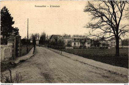 CPA Vernouillet L'Arrivee FRANCE (1379099)