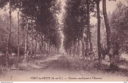 VERT LE PETIT(ARBRE)