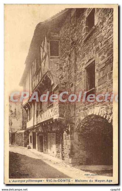 CPA L'Auvergne Vic Le Comte