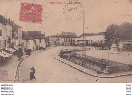 B2-65) VIC SUR BIGORRE - BOULEVARD D ' ALSACE  - EN  1905