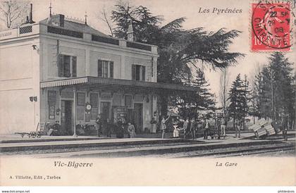 HAUTES PYRENEES  VIC SUR BIGORRE  la gare