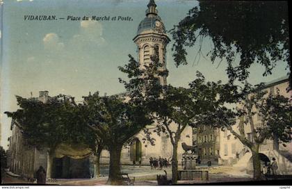 CPA Vidauban Place du Marche et Poste