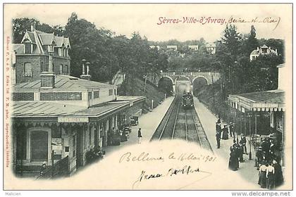 - depts divers - ref- EE641 - hauts de seine - sevres ville d avray - la gare - train - ligne de chemin de fer -