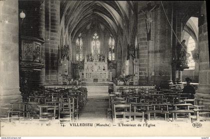 CPA Villedieu L'Interieur de l'Eglise