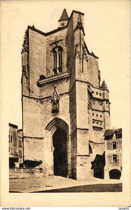 CPA Villefranche de Rouergue Clocher de Notre Dame