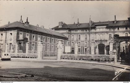 VILLEJUIF (Val-de-Marne): Asile de Villejuif