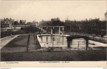 CPA VILLERS-BRETONNEUX Le Bassin (25217)