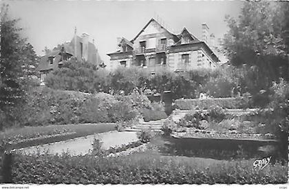 CPSM Villerville-sur-Mer Hôtel Bellevue