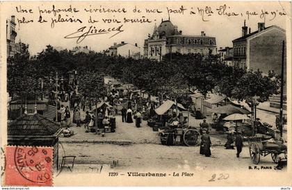 CPA VILLEURBANNE - La Place (635867)