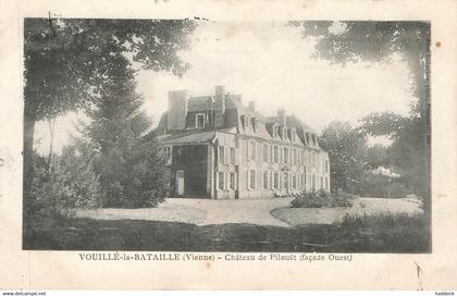 VOUILLE LA BATAILLE : CHATEAU DE PILOUET (FACADE OUEST)