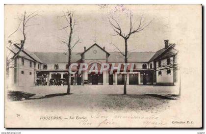 CPA Vouzeron Les ecuries