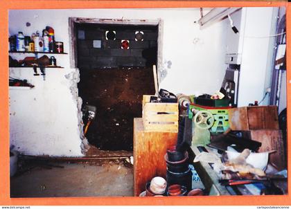 16240 / WALLIS et FUTUNA Intérieur Atelier Juillet 1996 Photographie 15x10cm