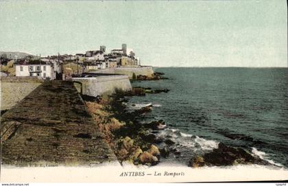 CPA Antibes Les Remparts