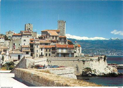 CPM Antibes (6 Maritimes) Fonte Lumiere sur les Remparts