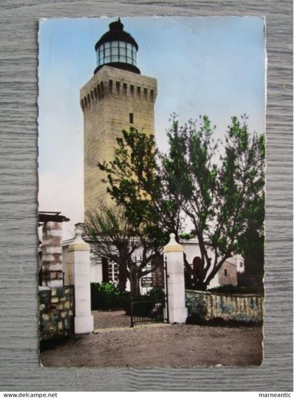 Cpa Antibes(06) la Garoupe - le phare