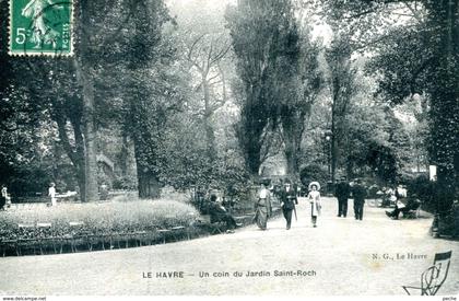 N°69555 -cpa Le Havre -le square Saint Roch-