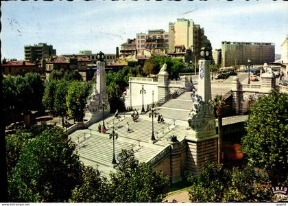 CPM Marseille Les Escaliers de la Gare