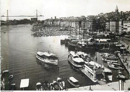 CPM Marseille Le Vieux Port et le Pont Transbordeur Bateaux
