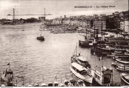 Marseille CPA Le vieux port