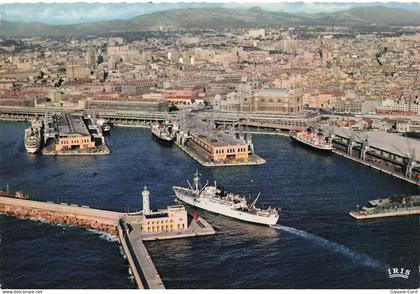 13 MARSEILLE VUE AERIENNE DE L ENTREE DU BASSIN DE LA JOLIET