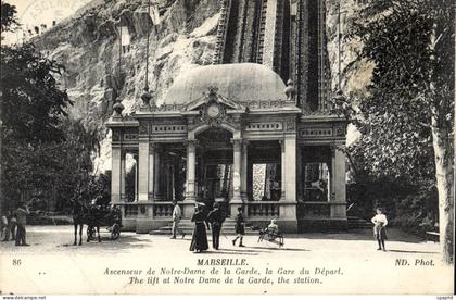 CPA Marseille Ascenseur de Notre Dame de la Garde la Gare du Depart