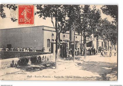 CPA 13 Marseille St Marcel Sortie de l'usine Rivoire et Carret