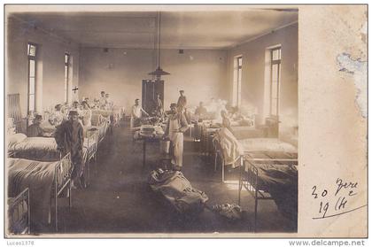 TRES BELLE CARTE PHOTO DE SALLE D HOPITAL / dans un lot de Marseille / AU DOS / Je me trouve bien a st marcel !