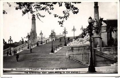 CPA Marseille Escalier Monument De La Gare St Charles
