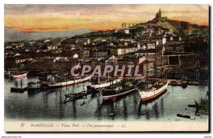CPA Marseille Vieux port Vue panoramique Bateaux