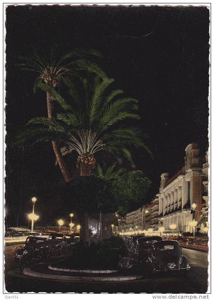 16-87 - NICE - La Promenade des Anglais la nuit (Voitures)