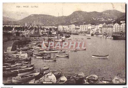 CPA Nice le port Bateaux