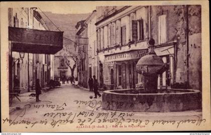 CPA Alleins Bouches du Rhône, Rue de la Republique