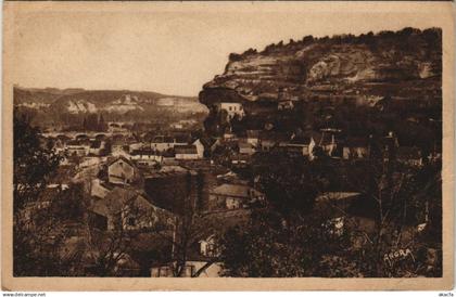 CPA Les Eyzies - Vue d'Ensemble (1081536)