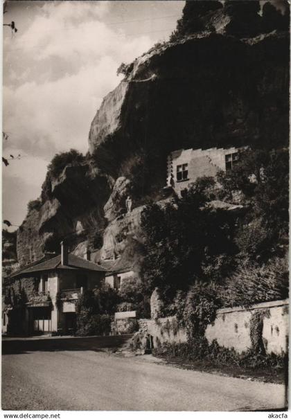 CPM Les Eyzies - Les Grands Rochers (1082209)