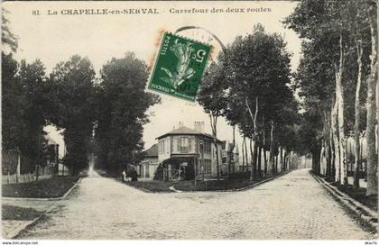 CPA LA CHAPELLE-en-SERVAL Carrefour des deux pontes (130905)