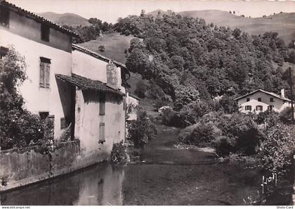 64 LES ALDUDES LA NIVE DES ALDUDES